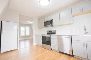 31 Graham St, Quincy, MA 02169 - Photo 9