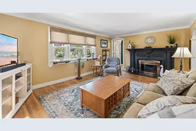 37 Frederickson Ave, Worcester, MA 01606 - Photo 17