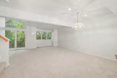 6 Lilac Ct #6, Hopkinton, MA 01748 - Photo 5