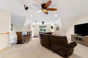 10 Pomeworth St, Stoneham, MA 02180 - Photo 27