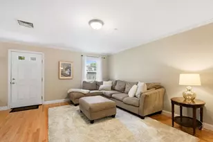 10 Pomeworth St, Stoneham, MA 02180 - Photo 7