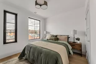 34 Oak St, Boston, MA 02136 - Photo 9