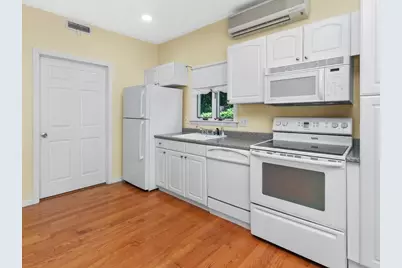 137 Harrington Road, Waltham, MA 02452 - Photo 23
