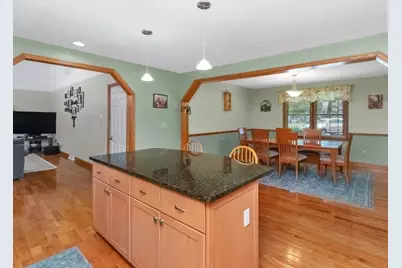 137 Harrington Road, Waltham, MA 02452 - Photo 5