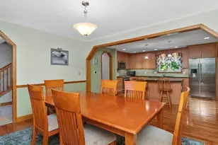 137 Harrington Rd, Waltham, MA 02452 - Photo 9