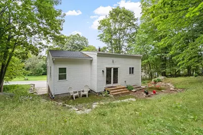 41 Maple St, Randolph, MA 02368 - Photo 5