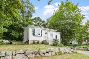 41 Maple St, Randolph, MA 02368 - Photo 3