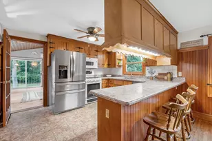 19 Cochrane Cir, Methuen, MA 01844 - Photo 9