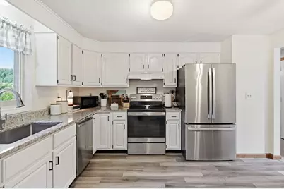 54 Hampden Ln, Agawam, MA 01001 - Photo 9