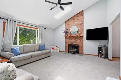 54 Hampden Ln, Agawam, MA 01001 - Photo 3