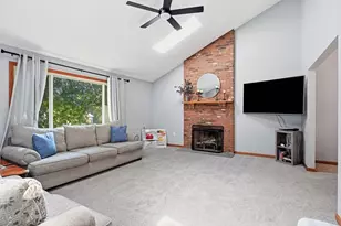 54 Hampden Ln, Agawam, MA 01001 - Photo 3