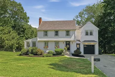 9 Tapley Rd, Lynnfield, MA 01940 - Photo 1