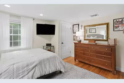 9 Tapley Rd, Lynnfield, MA 01940 - Photo 23