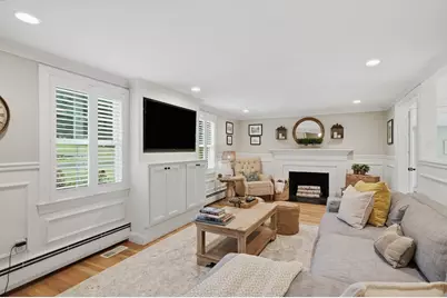 9 Tapley Rd, Lynnfield, MA 01940 - Photo 11