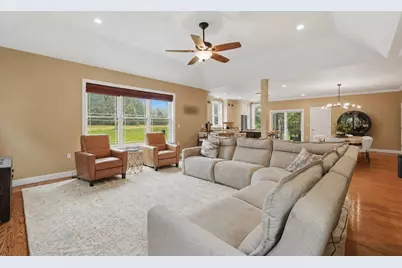 223 Tiffany St, Attleboro, MA 02703 - Photo 11