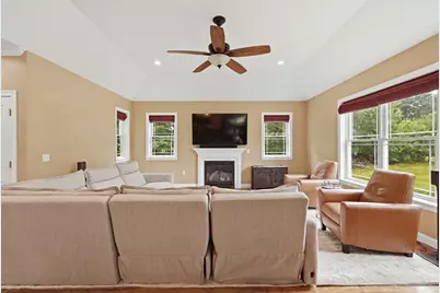 223 Tiffany St, Attleboro, MA 02703 - Photo 13