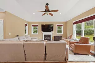 223 Tiffany St, Attleboro, MA 02703 - Photo 13
