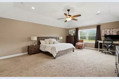 223 Tiffany St, Attleboro, MA 02703 - Photo 19