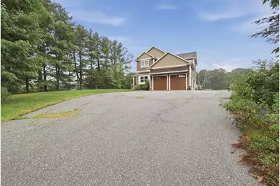 223 Tiffany St, Attleboro, MA 02703 - Photo 3