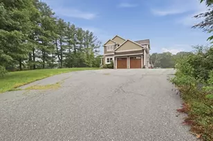 223 Tiffany St, Attleboro, MA 02703 - Photo 3