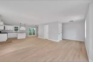 299 Quincy St Building 3, Holbrook, MA 02343 - Photo 5