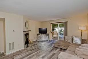 61 Abbey Memorial Dr, Chicopee, MA 01020 - Photo 9