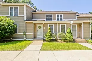61 Abbey Memorial Dr, Chicopee, MA 01020 - Photo 1
