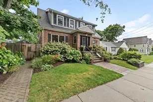 90 Leicester, Boston, MA 02135 - Photo 39
