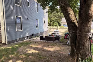 17 Davis St, Plymouth, MA 02360 - Photo 5