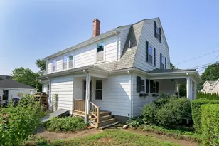 24 Oak St, Marblehead, MA 01945 - Photo 13