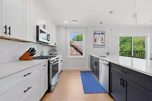52 W Emerson St, Melrose, MA 02176 - Photo 7
