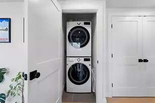 52 W Emerson St, Melrose, MA 02176 - Photo 13