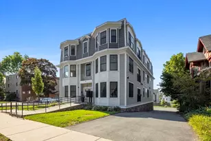 52 W Emerson St, Melrose, MA 02176 - Photo 3
