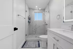 52 W Emerson St, Melrose, MA 02176 - Photo 25