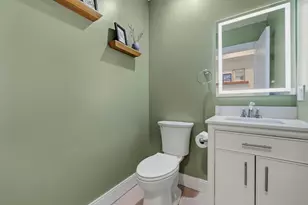 52 W Emerson St, Melrose, MA 02176 - Photo 15