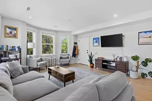 52 W Emerson St, Melrose, MA 02176 - Photo 11