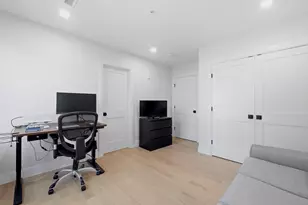52 W Emerson St, Melrose, MA 02176 - Photo 17