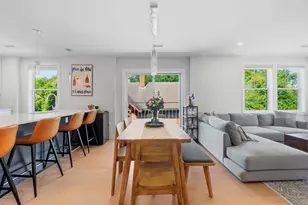 52 W Emerson St, Melrose, MA 02176 - Photo 9