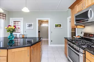 20 Beach St, Malden, MA 02148 - Photo 13