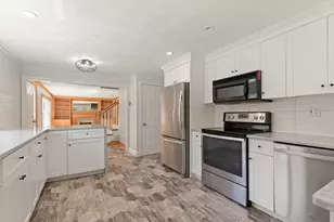 15 Marion St, Wilmington, MA 01887 - Photo 7
