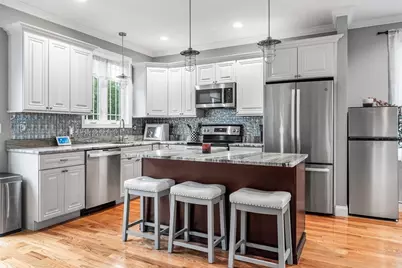10 Stone St #1, Auburn, MA 01527 - Photo 3