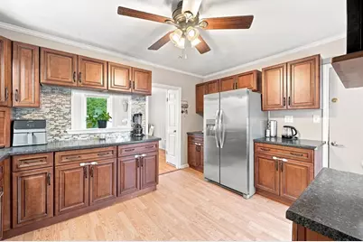 38 Belmont Street, Fitchburg, MA 01420 - Photo 9