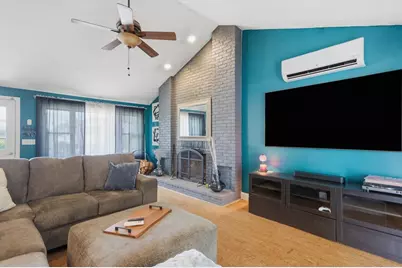 55 New Caster Drive, Lowell, MA 01854 - Photo 5