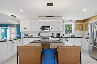 55 New Caster Drive, Lowell, MA 01854 - Photo 9