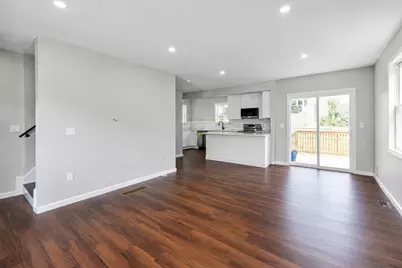 19 Mason St, Taunton, MA 02780 - Photo 5