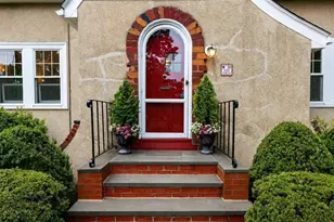 10 Fern Cir, Brockton, MA 02301 - Photo 9