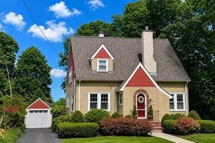 10 Fern Cir, Brockton, MA 02301 - Photo 1