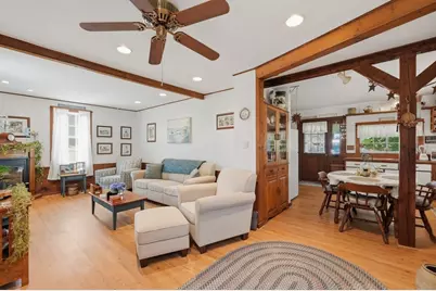 61 Houlton Street, Swansea, MA 02777 - Photo 5