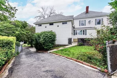 952 Bridge St, Lowell, MA 01850 - Photo 3