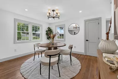 8 Bartlett St, Peabody, MA 01960 - Photo 11